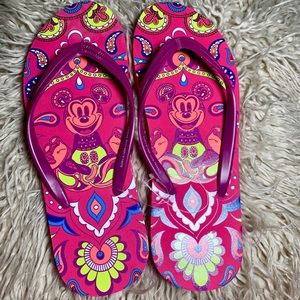 Disney  flip flops color pink size 7